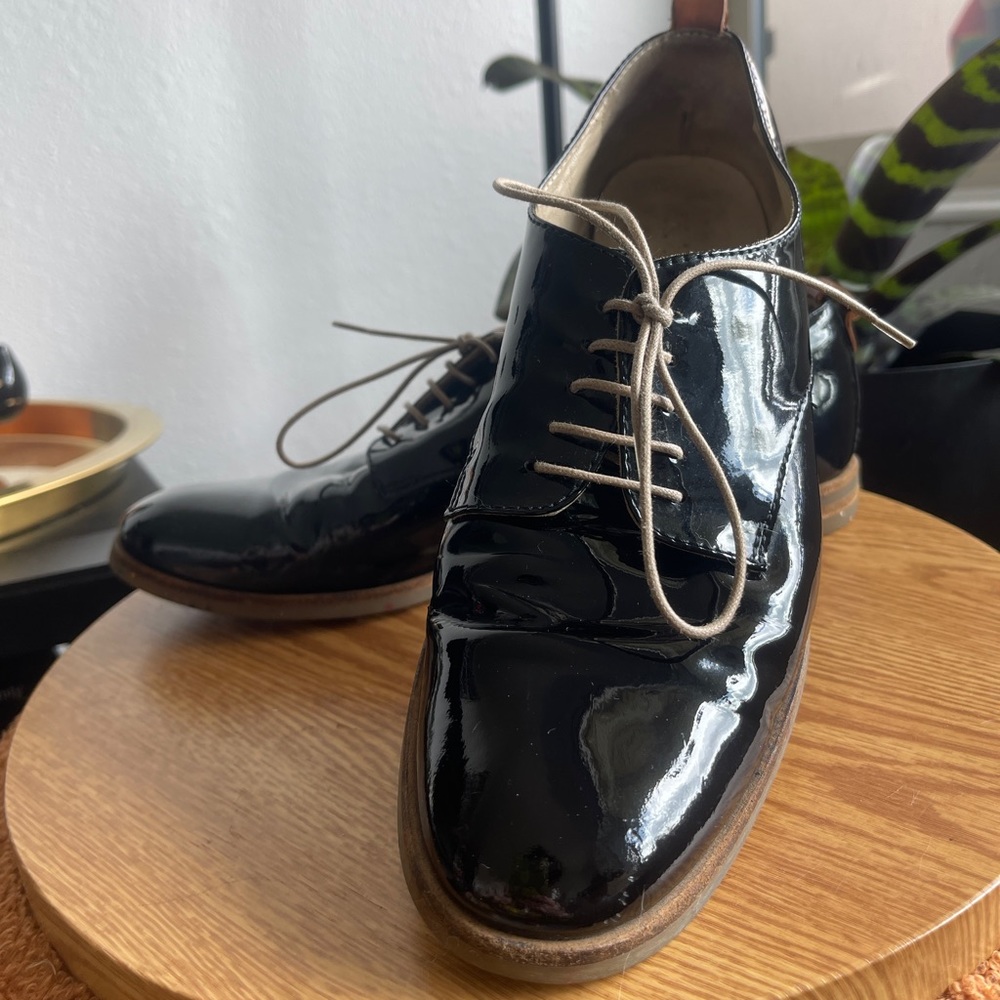 AGL Patent Leather Oxford